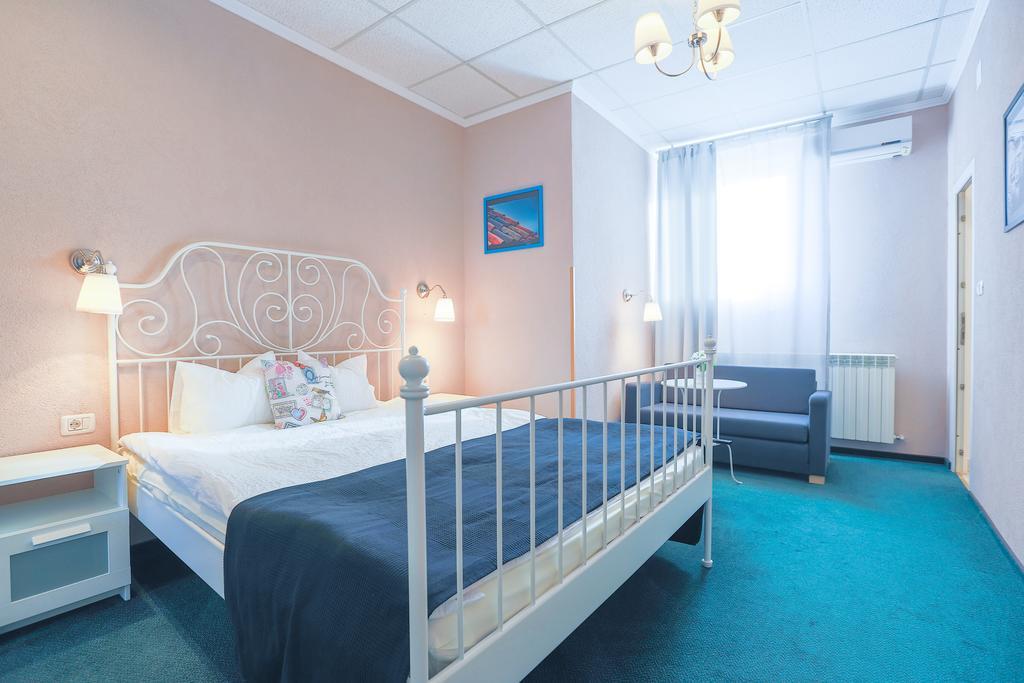 Haţeg Artmotel & Bistro חדר תמונה