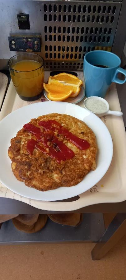 Haţeg Artmotel & Bistro מראה חיצוני תמונה