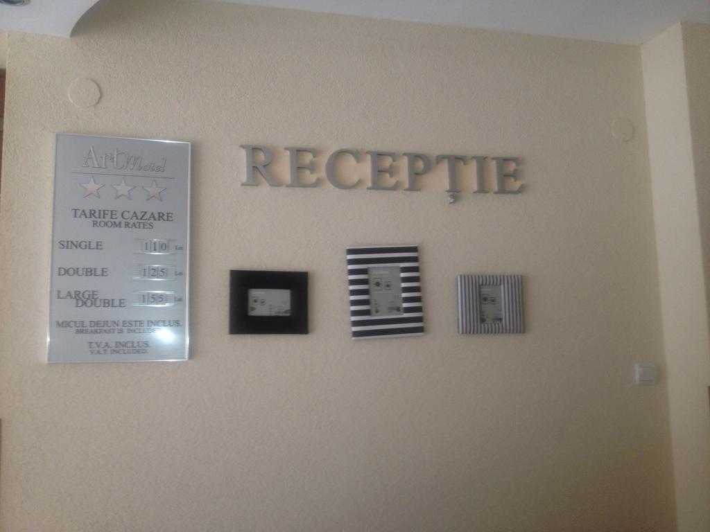 Haţeg Artmotel & Bistro מראה חיצוני תמונה